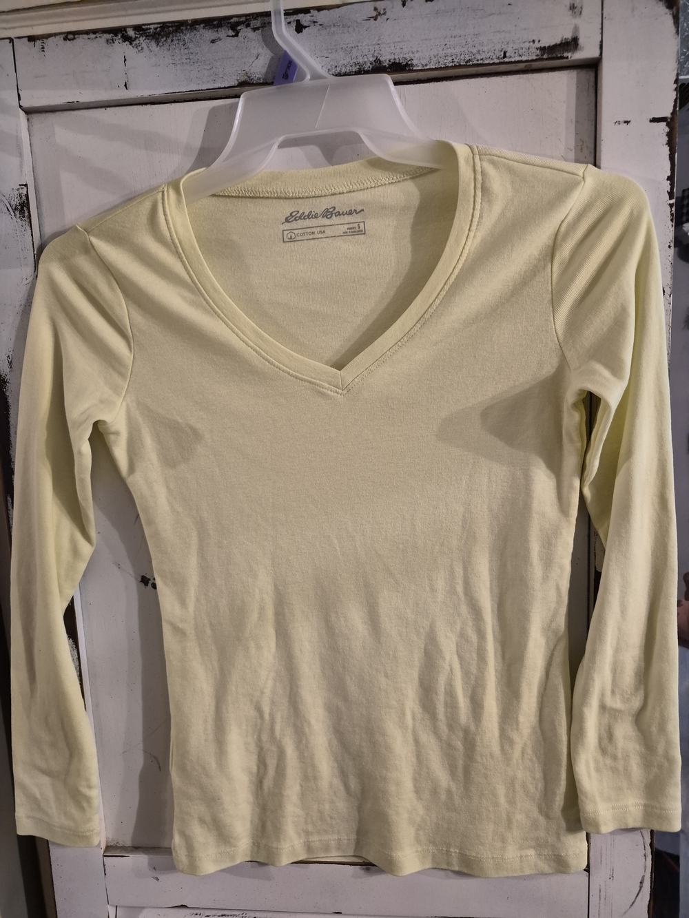 Eddie Bauer Soft Pale Yellow V-Neck Long Sleeve Top